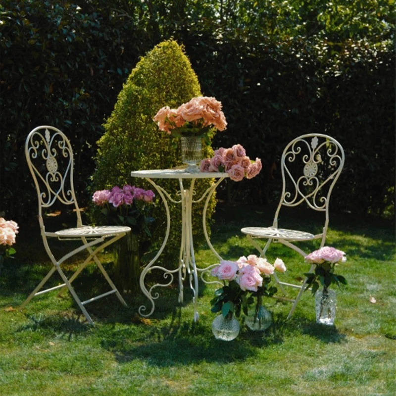 フランスのヴィンテージ鉄製テーブルと椅子、中空デザインのカフ - Outdoor Furniture Metal Chairs のレビューと価格